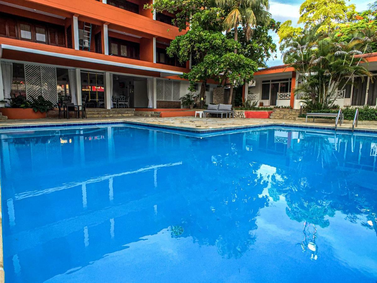 Hotel Alicia Beach Sosua Ngoại thất bức ảnh