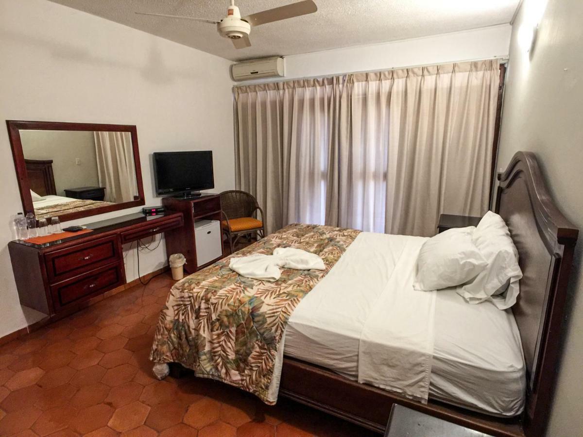 Hotel Alicia Beach Sosua Ngoại thất bức ảnh